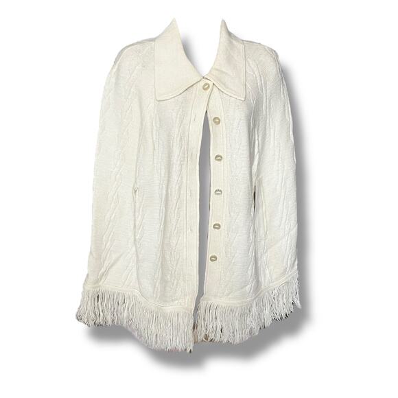 Vintage Cream Knit Cape Poncho Fringe Trim Button Up Boho Western Cloak Shawl - Picture 3 of 9